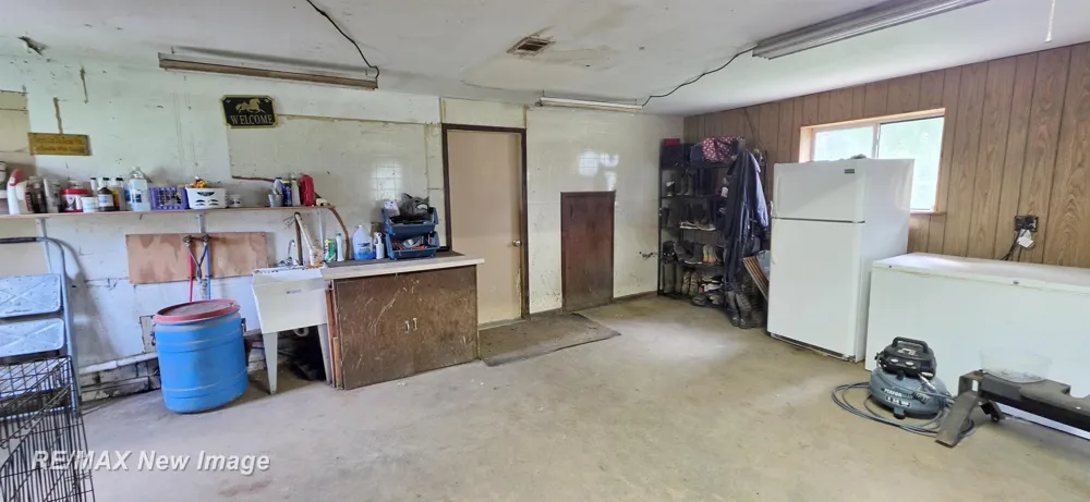 16807 OAKLEY ROAD Chesaning Township, MI 48616
