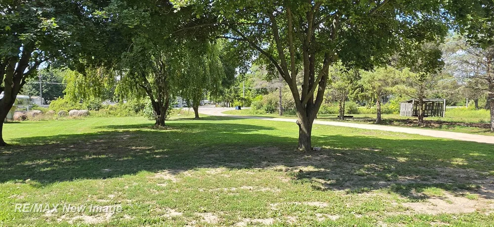 16807 OAKLEY ROAD Chesaning Township, MI 48616