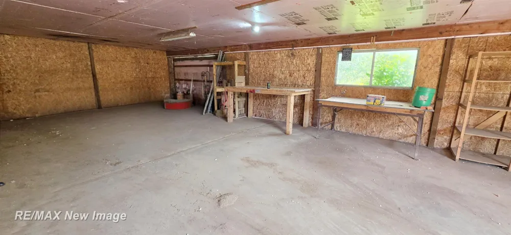 16807 OAKLEY ROAD Chesaning Township, MI 48616