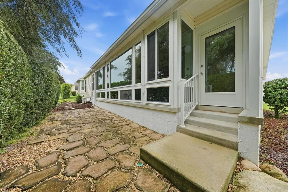 1723 LATTA COURT The Villages, FL 32162