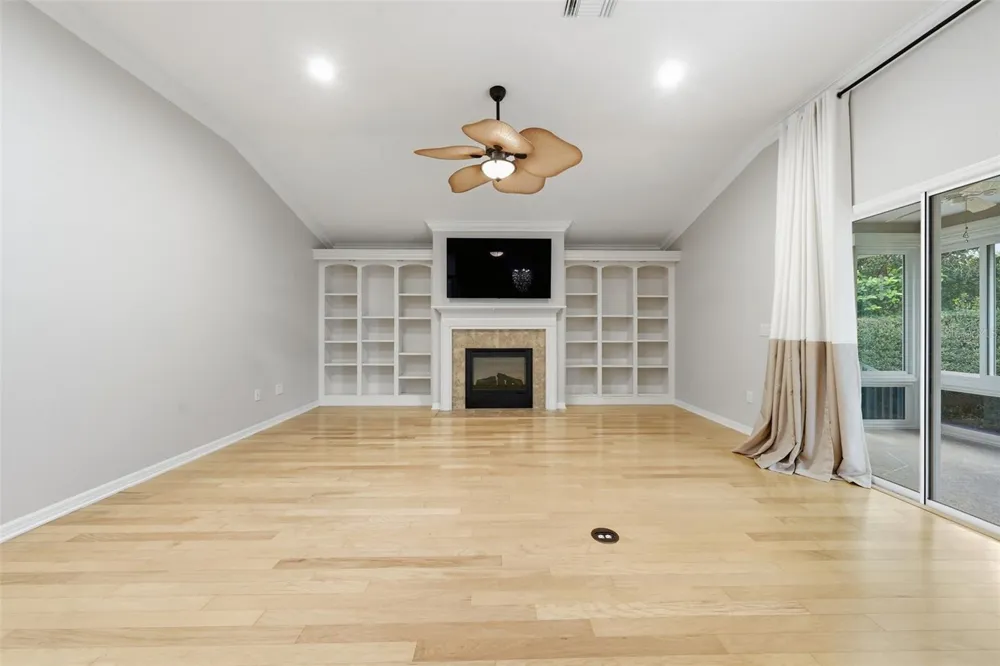 1723 LATTA COURT The Villages, FL 32162