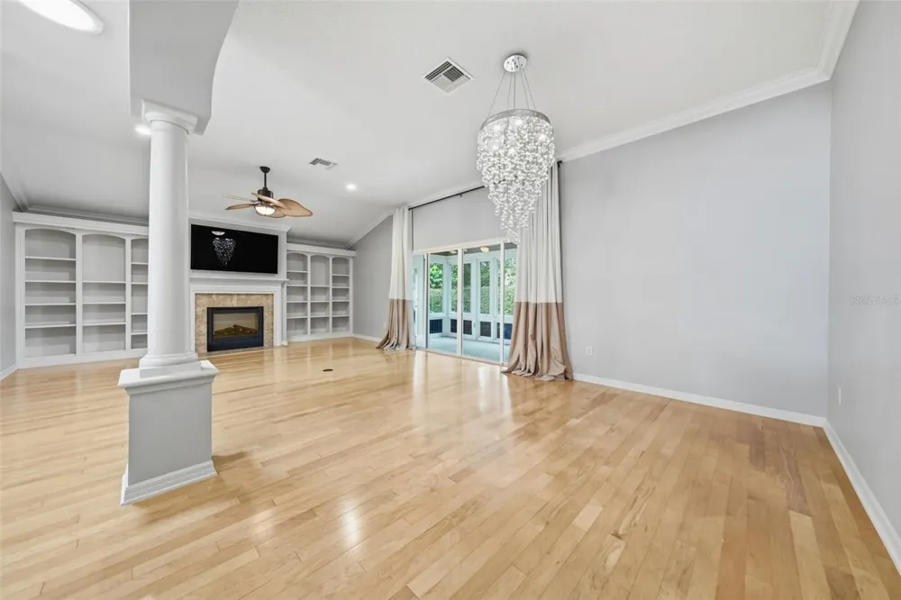 1723 LATTA COURT The Villages, FL 32162