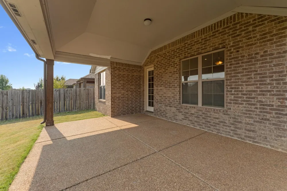 90 WILLOW SPRINGS LN Oakland, TN 38060