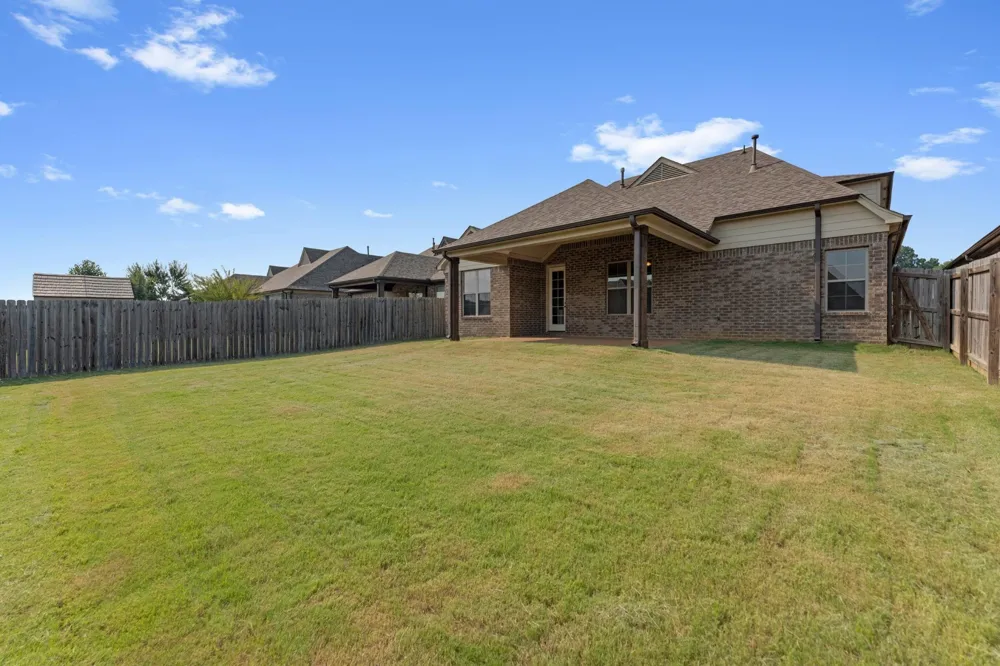 90 WILLOW SPRINGS LN Oakland, TN 38060