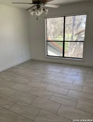 195 Gallagher Dr #18 Canyon Lake, TX 78133