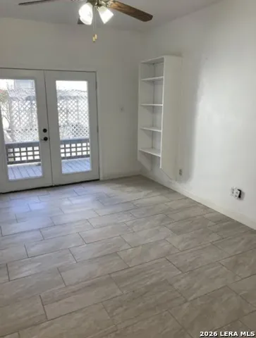 195 Gallagher Dr #18 Canyon Lake, TX 78133