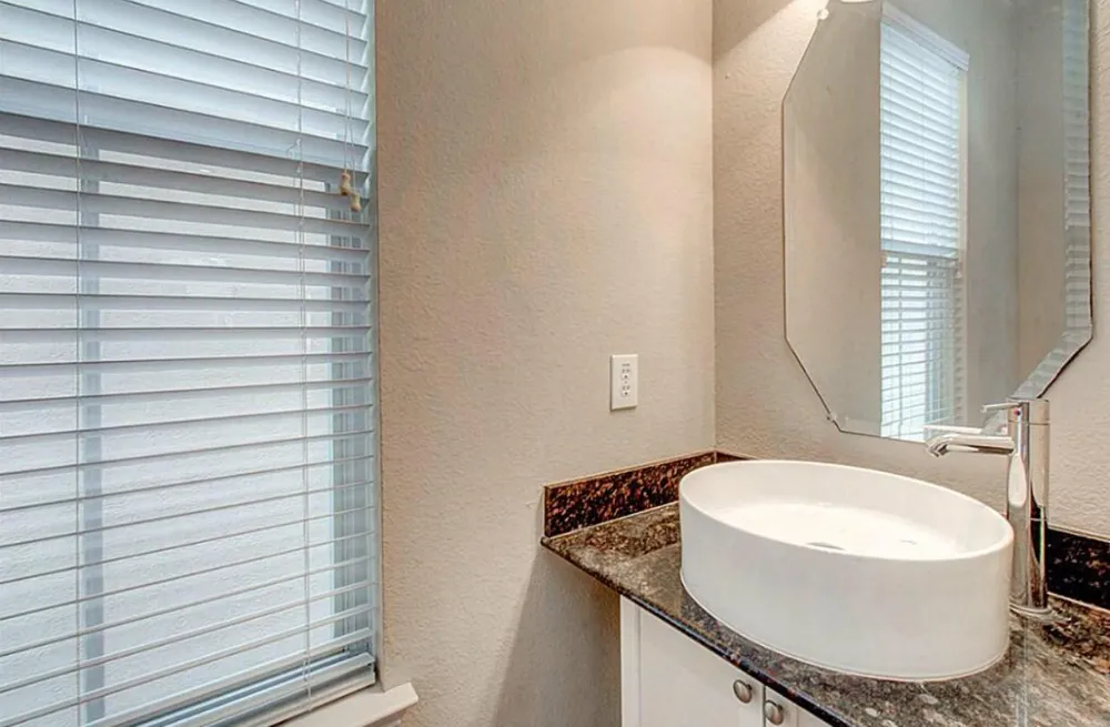 5729 Kiam Street Houston, TX 77007