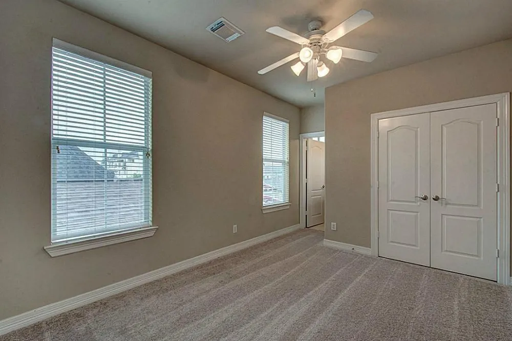 5729 Kiam Street Houston, TX 77007