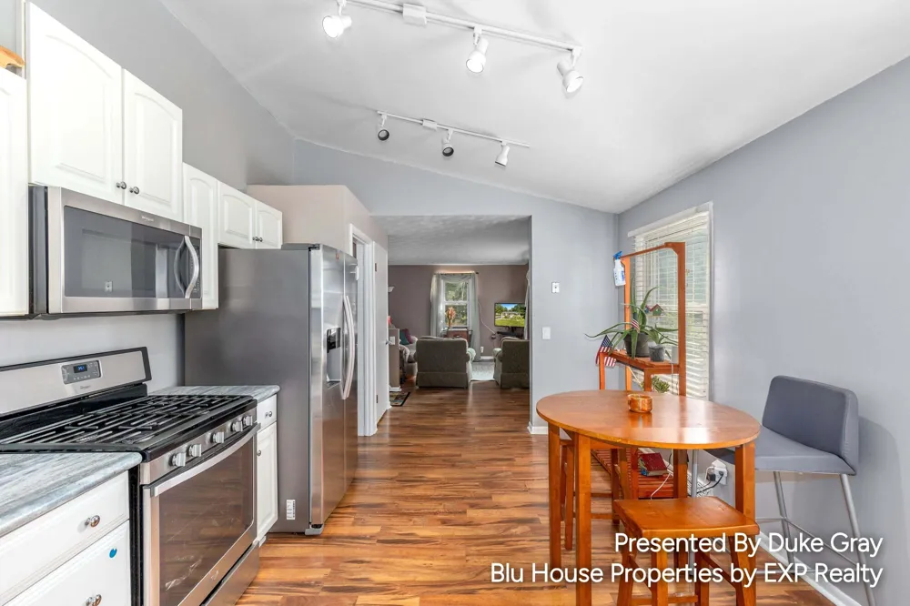 5228 Larkin Avenue NE Comstock Park, MI 49321