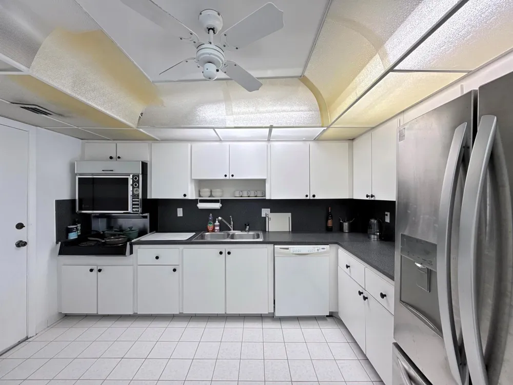 200 DIPLOMAT PARKWAY #520 Hallandale Beach, FL 33009