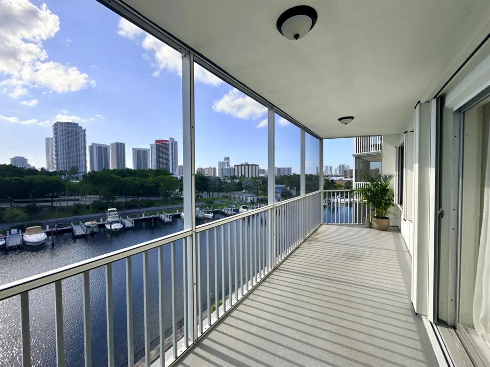 200 DIPLOMAT PARKWAY #520 Hallandale Beach, FL 33009