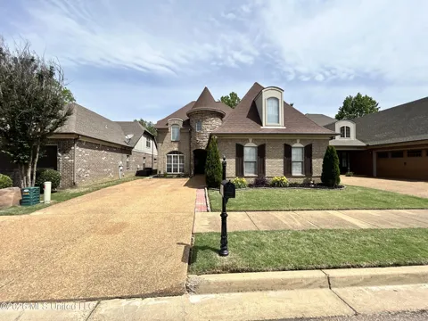 9084 Belle Maison Boulevard