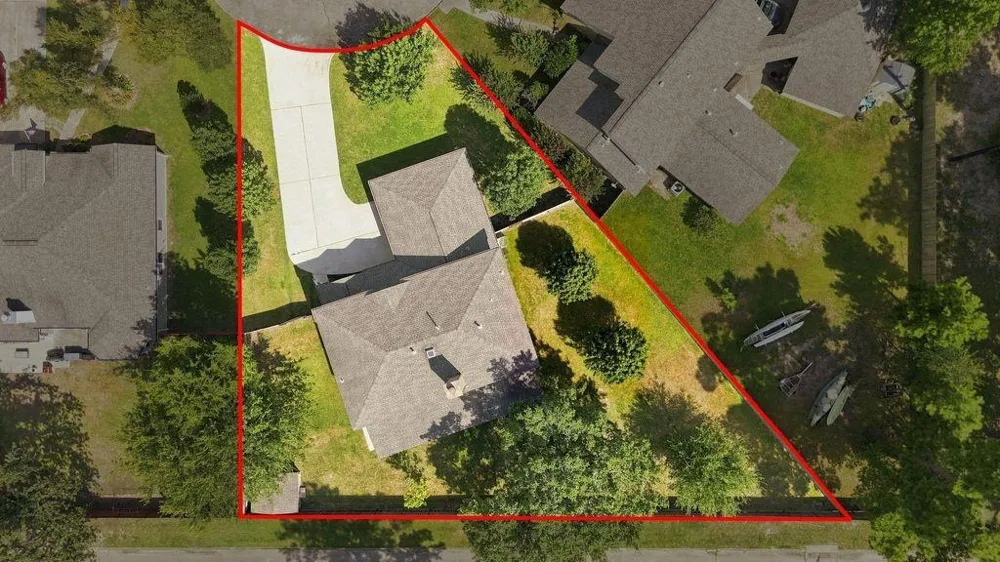 22907 Squirrel Tree Street Spring, TX 77389