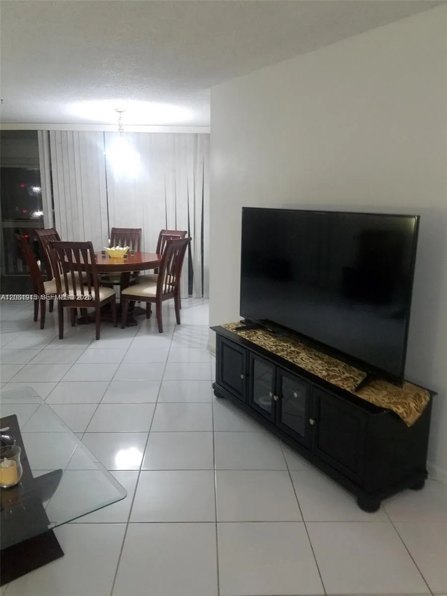 6921 Environ Blvd #4P Lauderhill, FL 33319