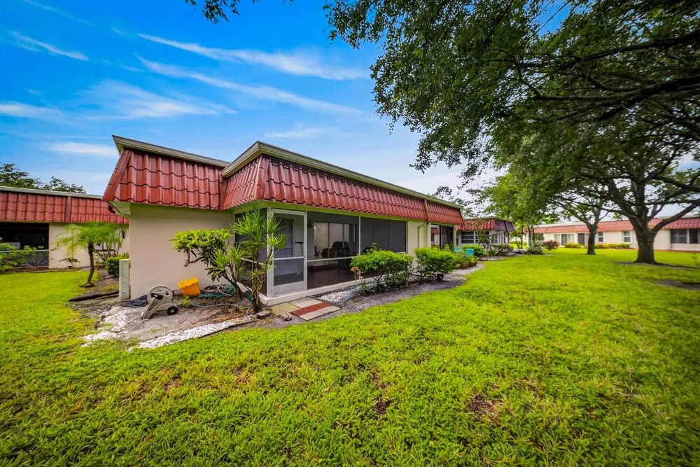 265 CAPE COD CIRCLE Lake Worth, FL 33467