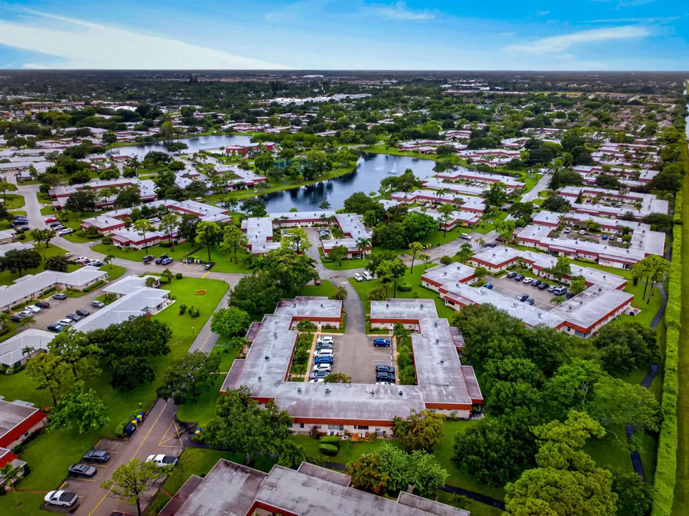 265 CAPE COD CIRCLE Lake Worth, FL 33467