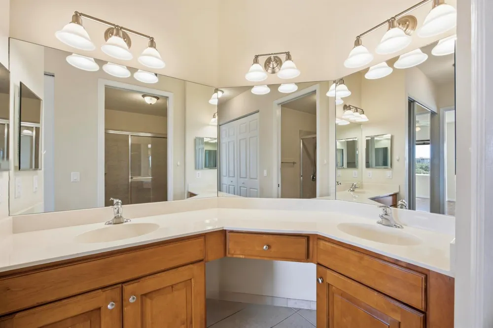 3500 OAKS CLUBHOUSE DRIVE #510 Pompano Beach, FL 33069