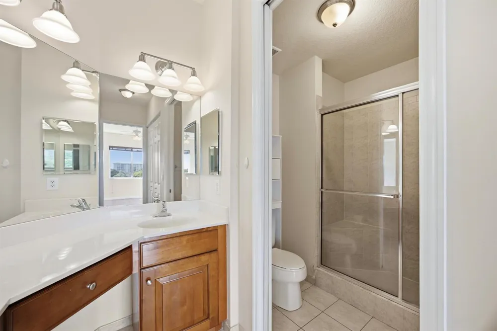 3500 OAKS CLUBHOUSE DRIVE #510 Pompano Beach, FL 33069