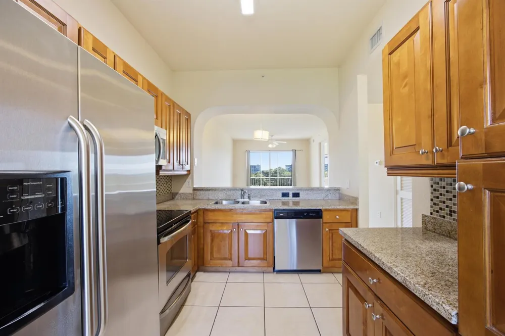 3500 OAKS CLUBHOUSE DRIVE #510 Pompano Beach, FL 33069