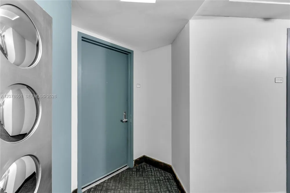 41 SE 5th St #1117 Miami, FL 33131