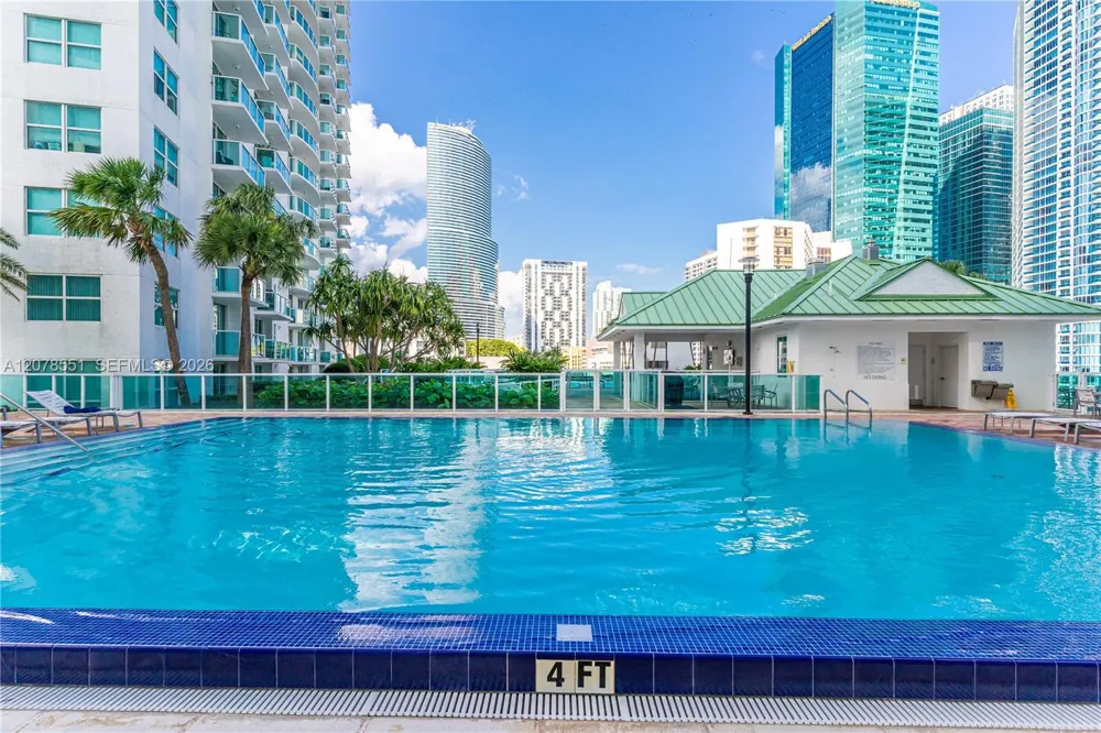 41 SE 5th St #1117 Miami, FL 33131