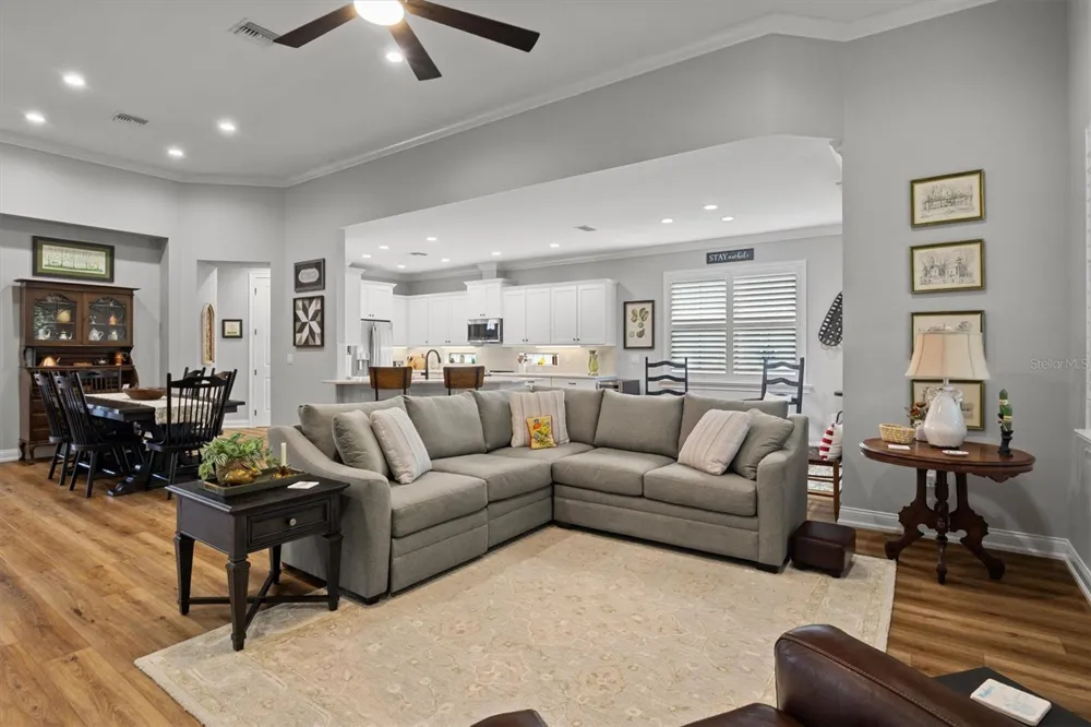 7953 LAKE JAMES BOULEVARD Lakeland, FL 33810