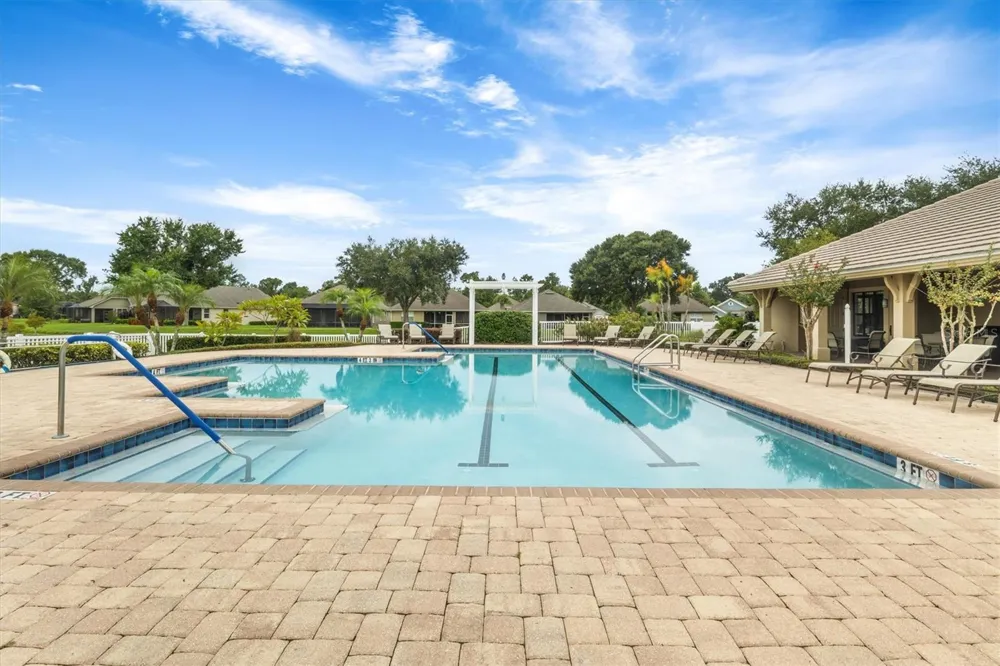 7953 LAKE JAMES BOULEVARD Lakeland, FL 33810