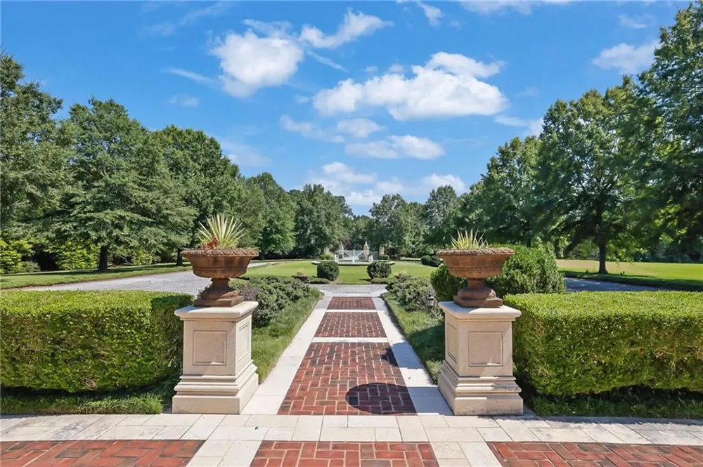 5200 Moore Road Suwanee, GA 30024