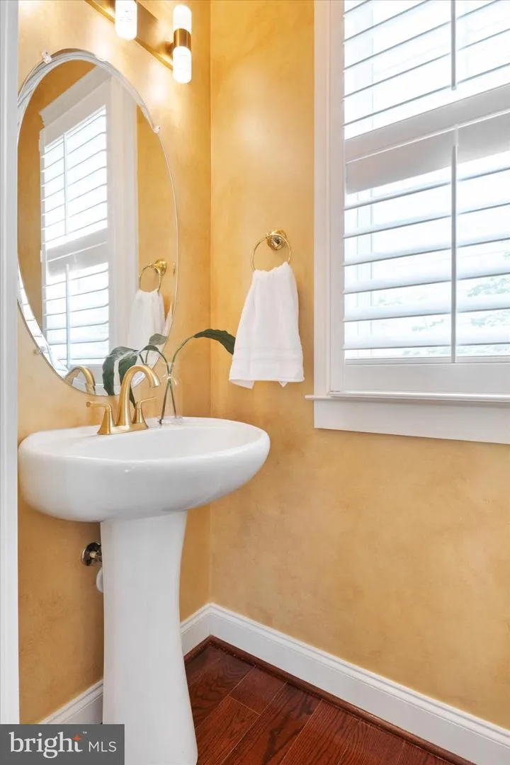 820 BAY RIDGE AVENUE Annapolis, MD 21403