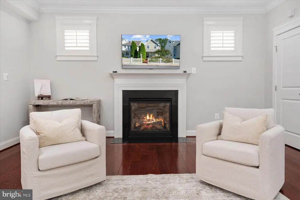 820 BAY RIDGE AVENUE Annapolis, MD 21403