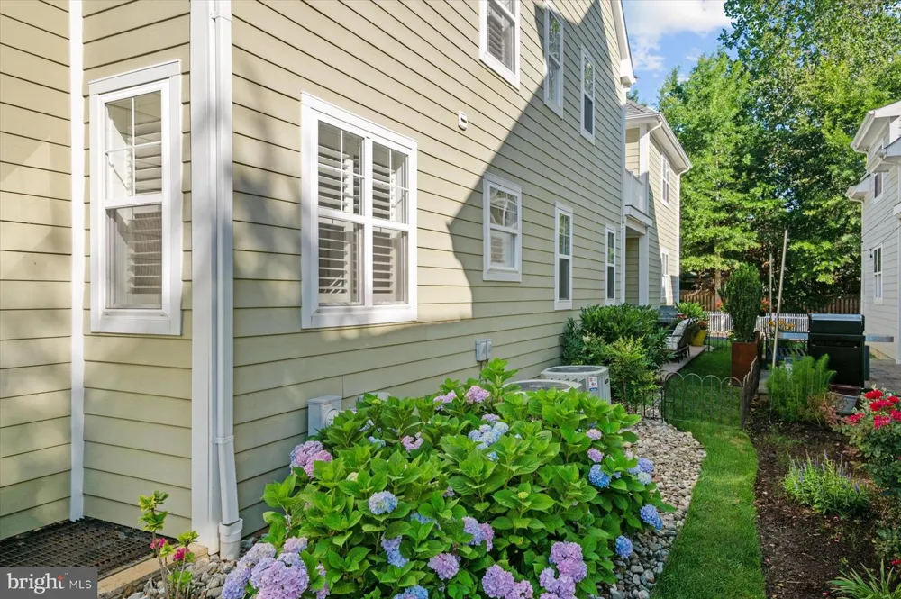 820 BAY RIDGE AVENUE Annapolis, MD 21403
