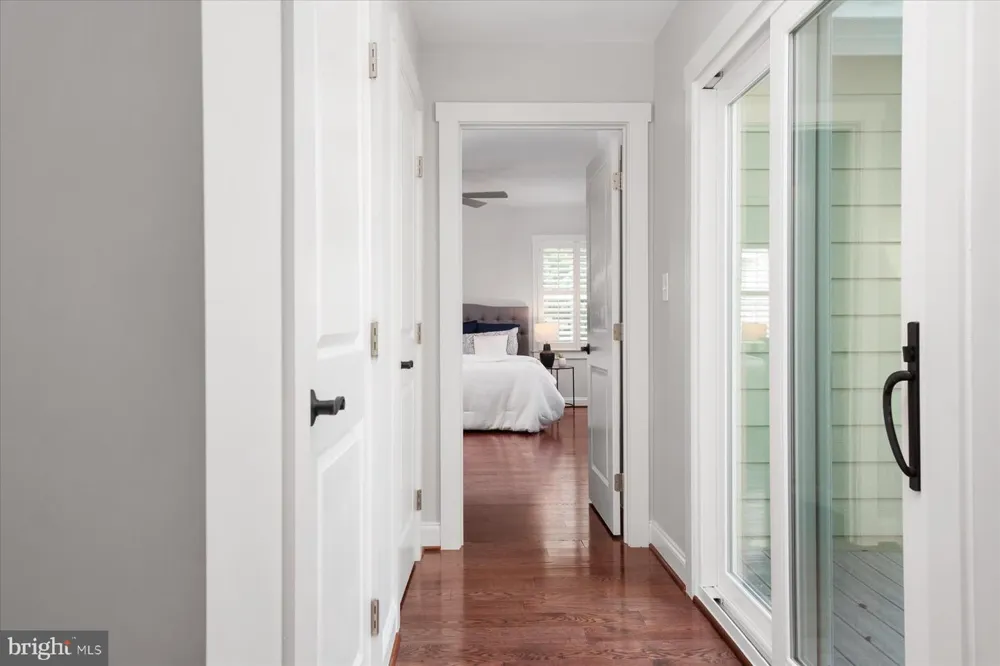 820 BAY RIDGE AVENUE Annapolis, MD 21403