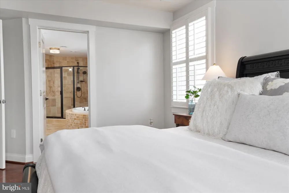 820 BAY RIDGE AVENUE Annapolis, MD 21403