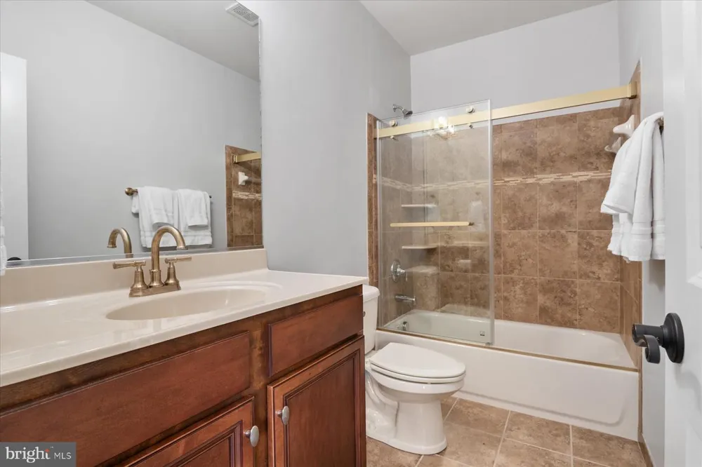 820 BAY RIDGE AVENUE Annapolis, MD 21403