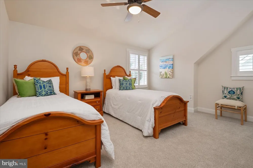 820 BAY RIDGE AVENUE Annapolis, MD 21403