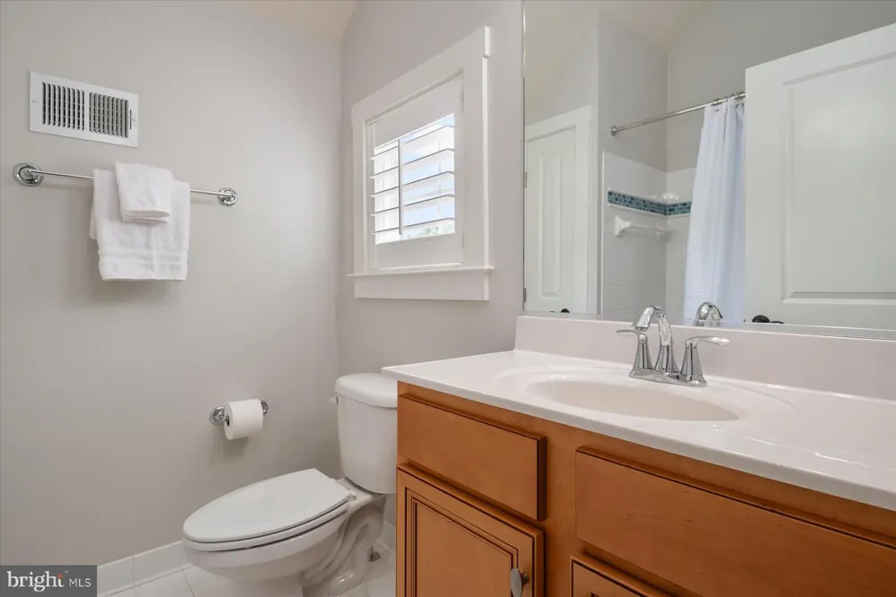 820 BAY RIDGE AVENUE Annapolis, MD 21403