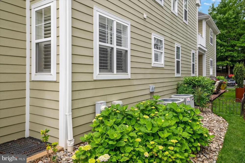 820 BAY RIDGE AVENUE Annapolis, MD 21403