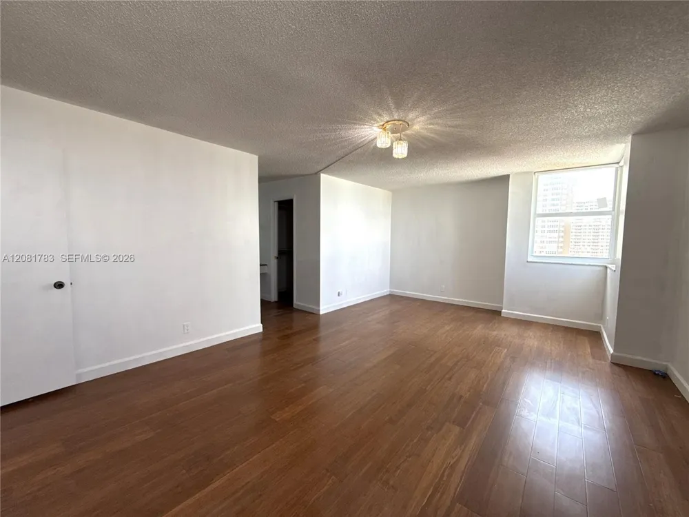 1904 S Ocean Dr #1206 Hallandale Beach, FL 33009