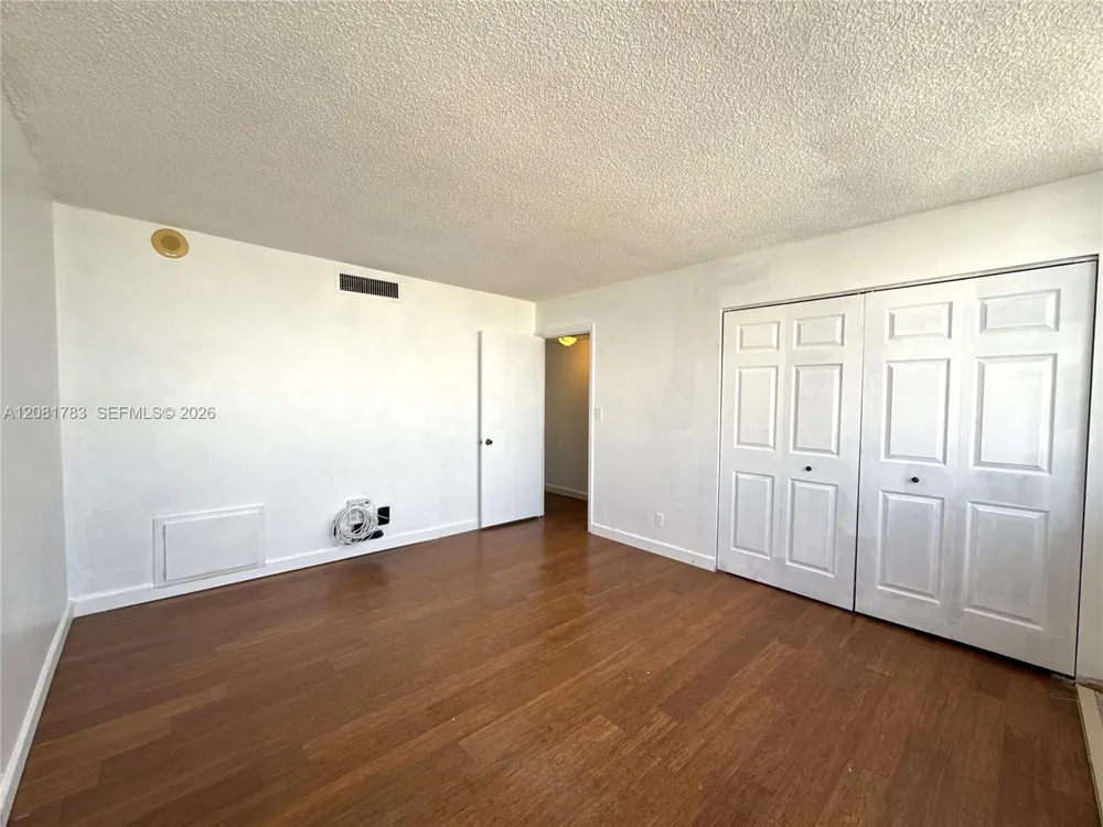 1904 S Ocean Dr #1206 Hallandale Beach, FL 33009