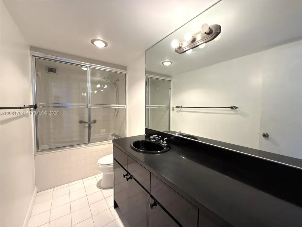 1904 S Ocean Dr #1206 Hallandale Beach, FL 33009