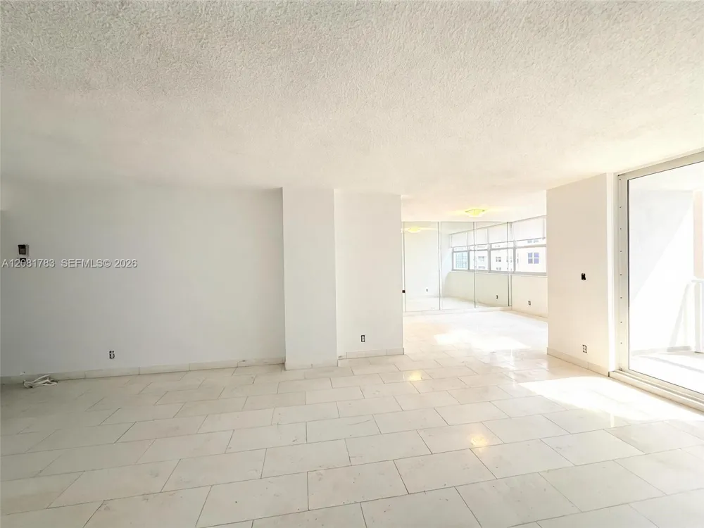 1904 S Ocean Dr #1206 Hallandale Beach, FL 33009