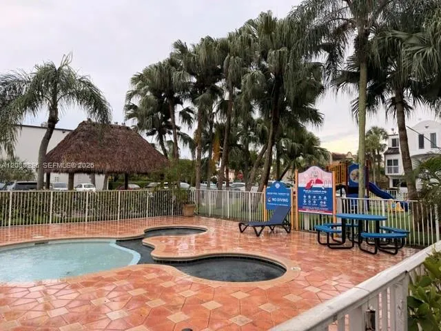 8670 NW 6th Ln #4-201 Miami, FL 33126