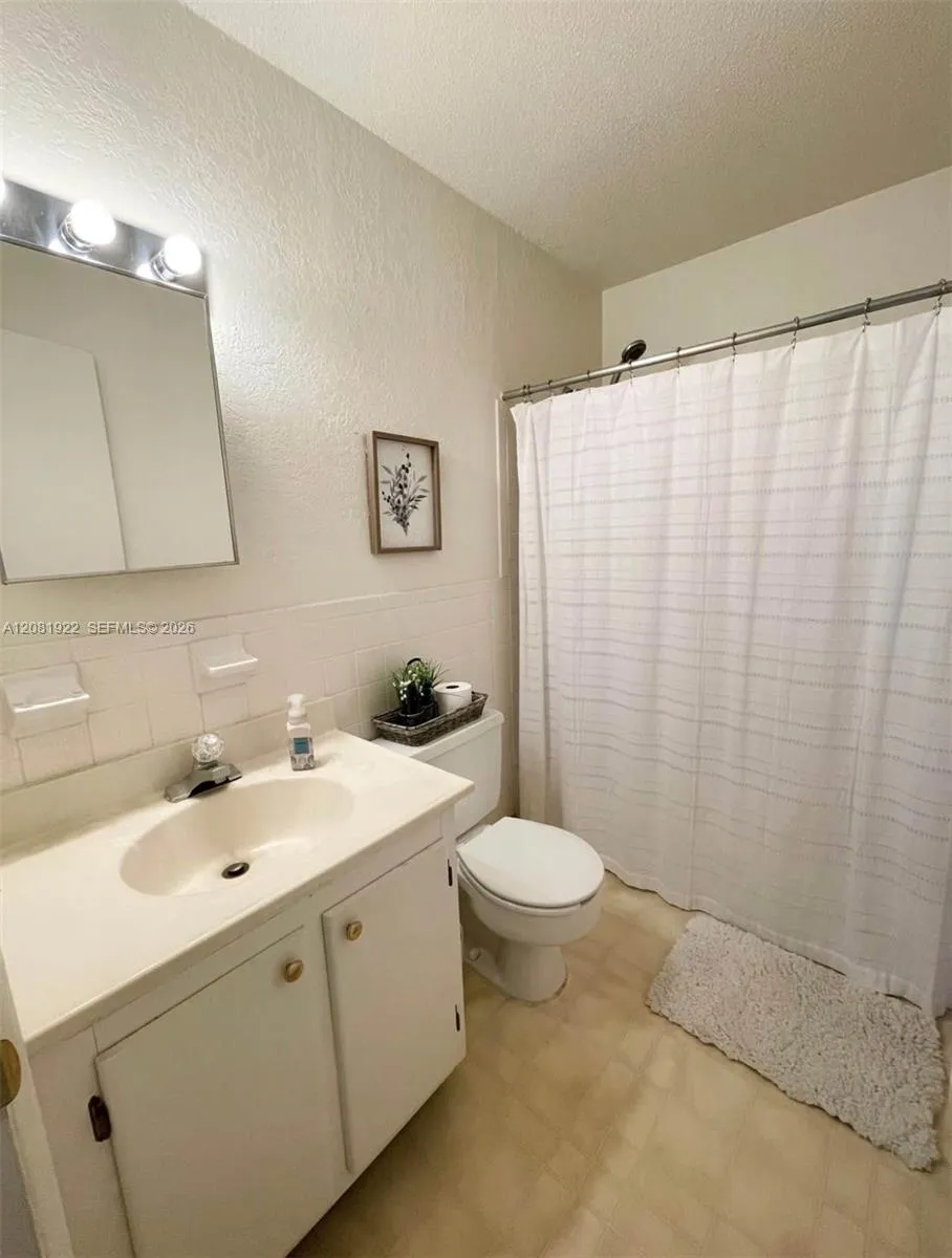 2170 Knox McRae #22 Titusville, FL 32780