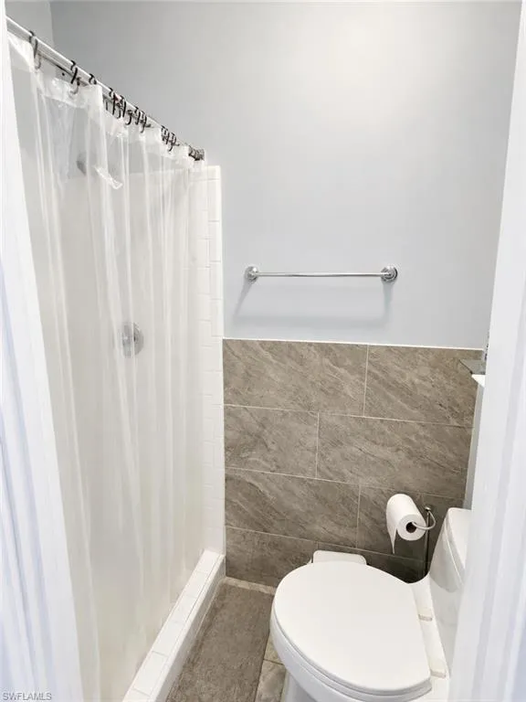2124 41st Terrace SW Naples, FL 34116