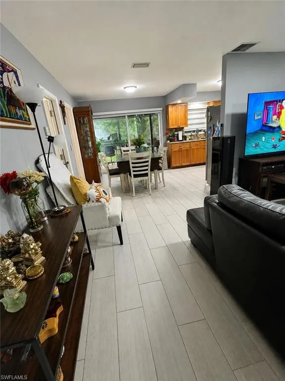 2124 41st Terrace SW Naples, FL 34116