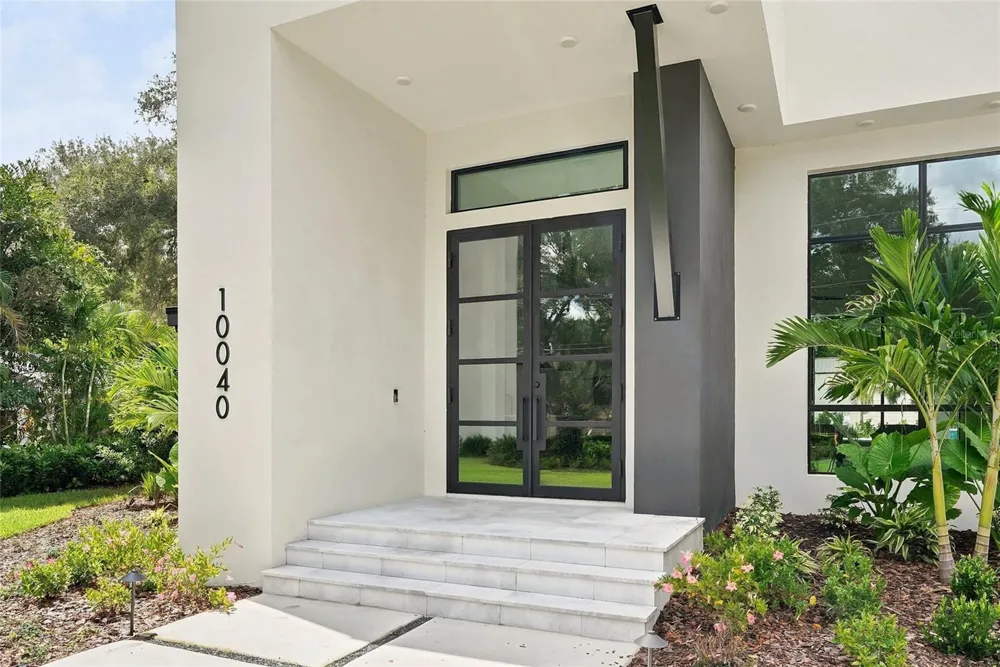 10040 59TH AVENUE St Petersburg, FL 33708