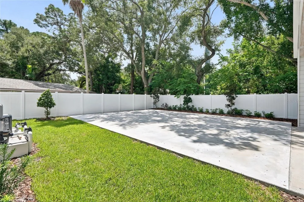 10040 59TH AVENUE St Petersburg, FL 33708