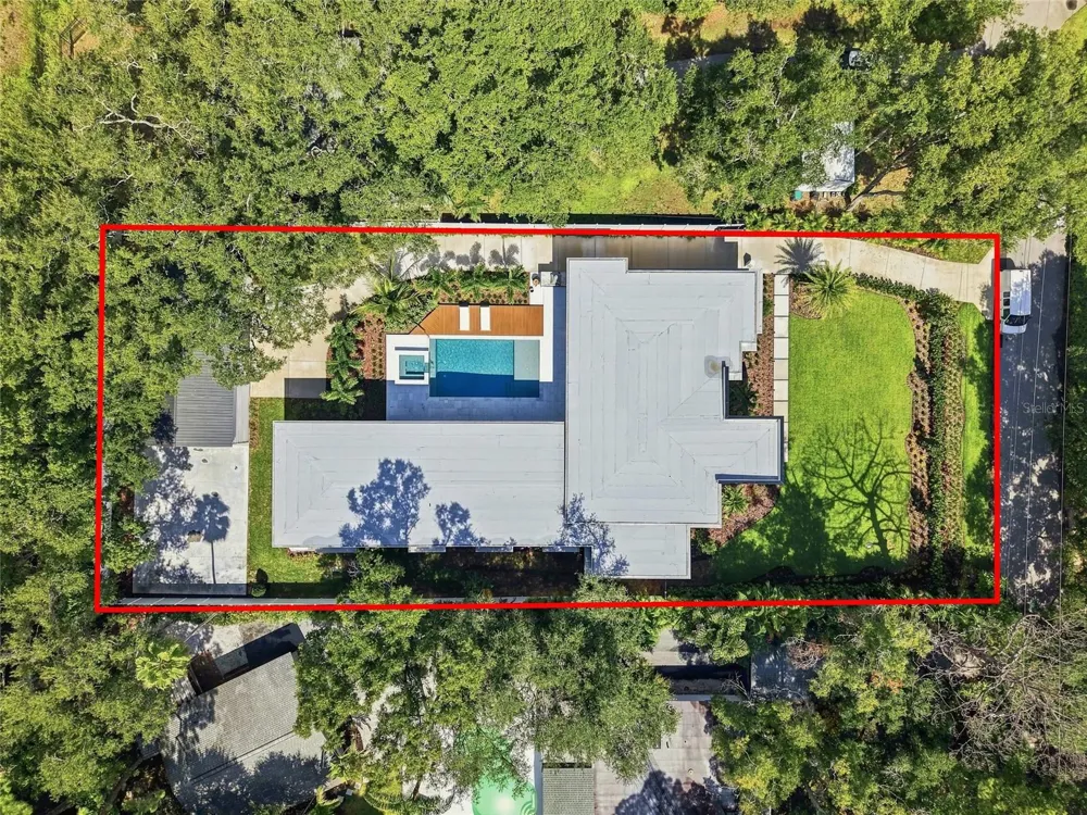 10040 59TH AVENUE St Petersburg, FL 33708