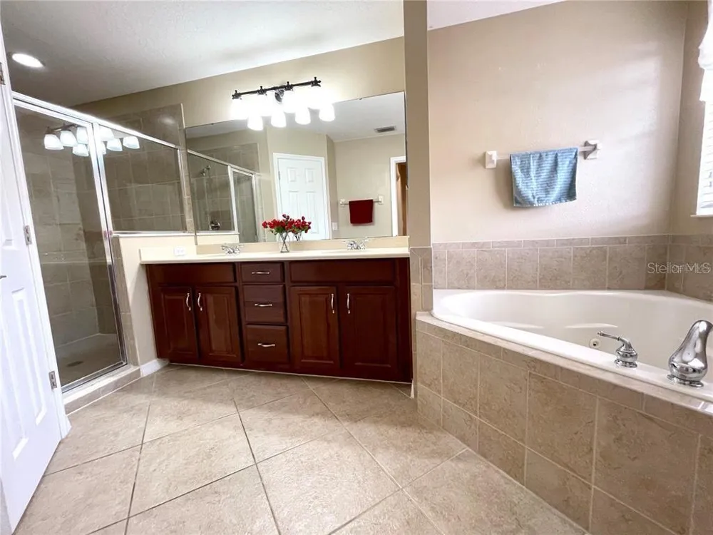 5083 FIORELLA LANE Sanford, FL 32771