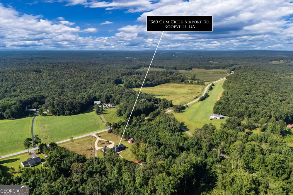 1360 Gum Creek Airport RD Roopville, GA 30170